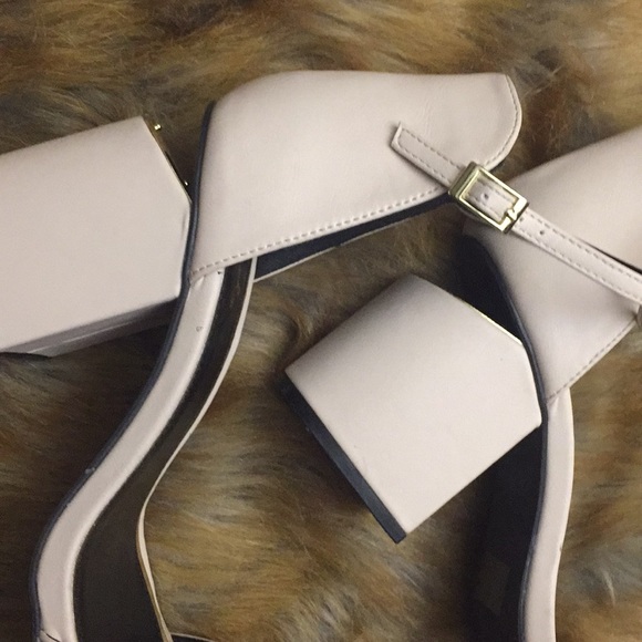 ⏳💎NUDE slit chunky heel sandal - Picture 7 of 8